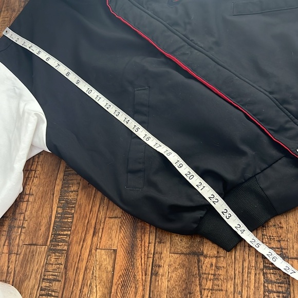 NASCAR racing Jacket Cheez it sponsor 
Beautiful condition size Medium VTG - Picture 9 of 9